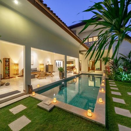 Amandaru Villa By Rpm Legian Eksteriør billede